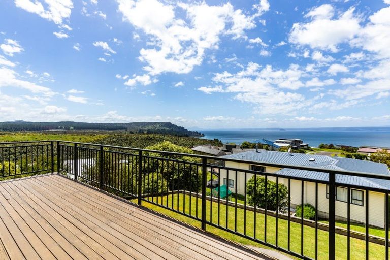 Photo of property in 31 Turangitukua Terrace, Kuratau, Turangi, 3381