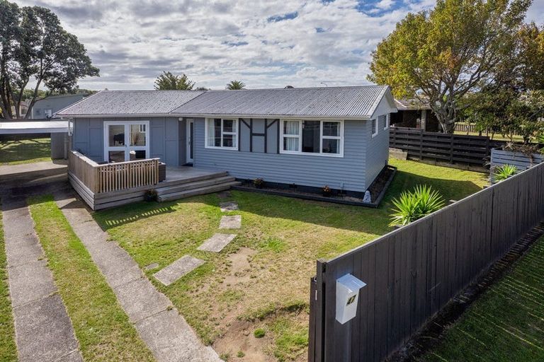 Photo of property in 47 Arawhata Road, Paraparaumu, 5032