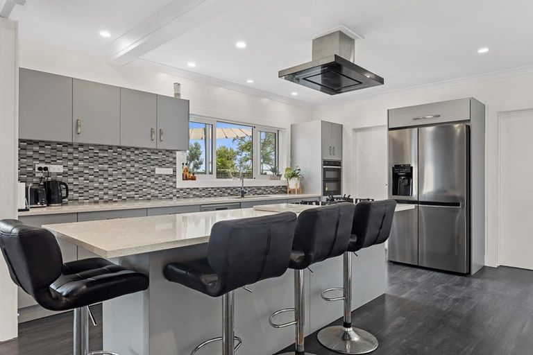 Photo of property in 73 Keepa Road, Coastlands, Whakatane, 3191