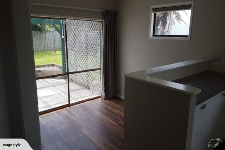 Photo of property in 43 Ngatai Road, Otumoetai, Tauranga, 3110