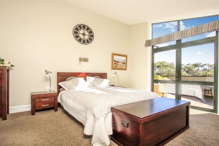 Photo of property in 35 Tanekaha Road, Titirangi, Auckland, 0604