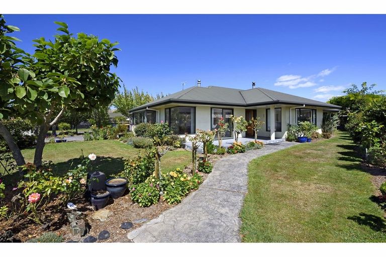 Photo of property in 21 Malthouse Crescent, Brightwater, 7022