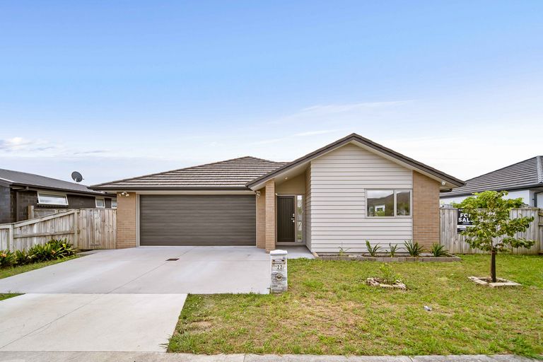 Photo of property in 22 Lamborn Drive, Papakura, 2110