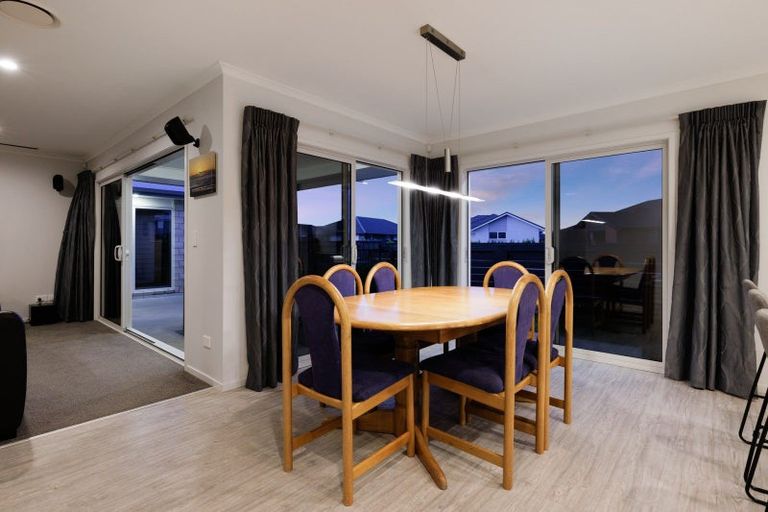 Photo of property in 7 Hoiho Place, Papamoa, 3118