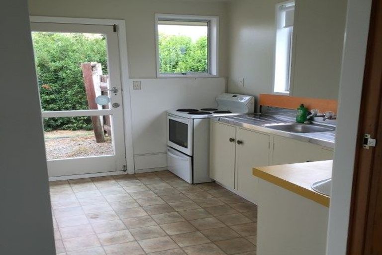 Photo of property in 3/50 Moffett Street, Islington, Christchurch, 8042