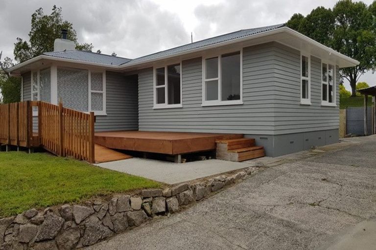 Photo of property in 6 Jonathan Place, Putaruru, 3411