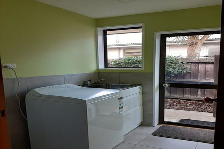 Photo of property in 1/150 Riverlaw Terrace, Saint Martins, Christchurch, 8022
