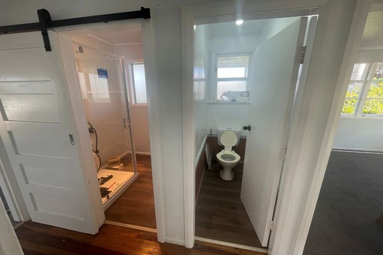 Photo of property in 77 Mould Street, Waitara, 4320