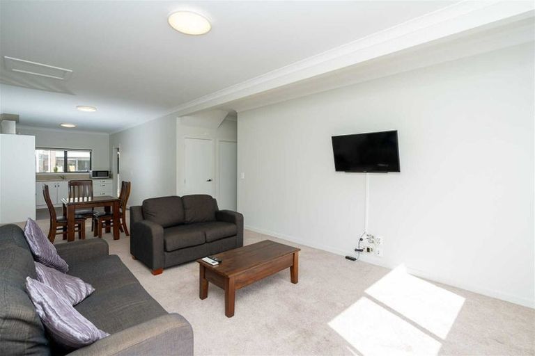 Photo of property in 1/62 Carrington Avenue, Silverdale, Hamilton, 3216