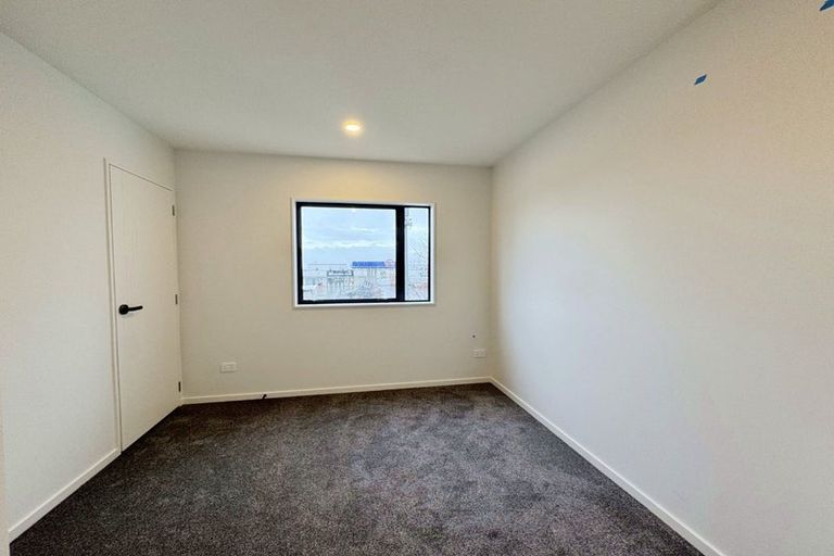 Photo of property in 2 Kuaka Drive, Takanini, 2112