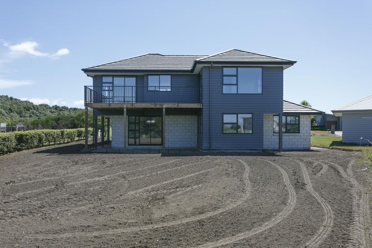 Photo of property in 9 Okaia Drive, Kinloch, Taupo, 3377