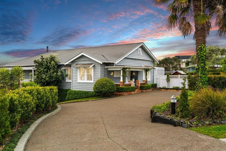 Photo of property in 13 Ash Grove, Maungaturoto, 0520