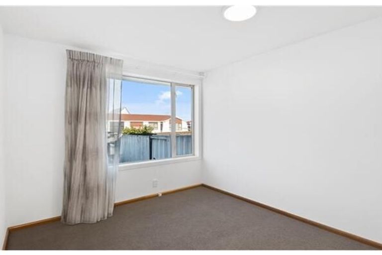 Photo of property in 18 Dallas Street, Riccarton, Christchurch, 8041