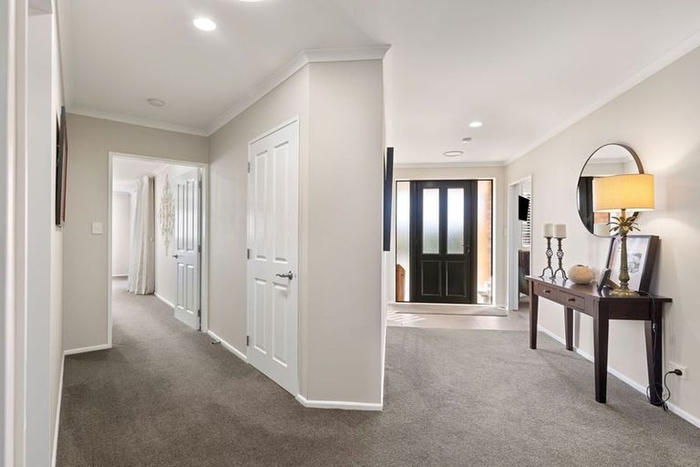 Photo of property in 6 Liberty Grove, Kelvin Grove, Palmerston North, 4414