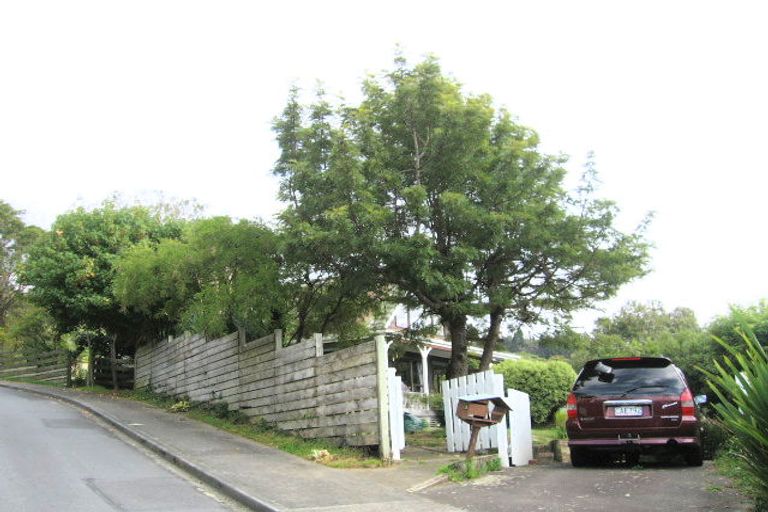 Photo of property in 8 Roman Close, Silverstream, Upper Hutt, 5019