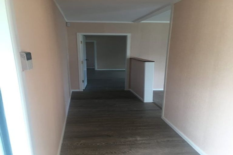 Photo of property in 695 State Highway 16, Kumeu, 0891