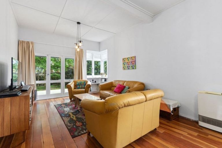 Photo of property in 82 Te Aroha Street, Hamilton East, Hamilton, 3216