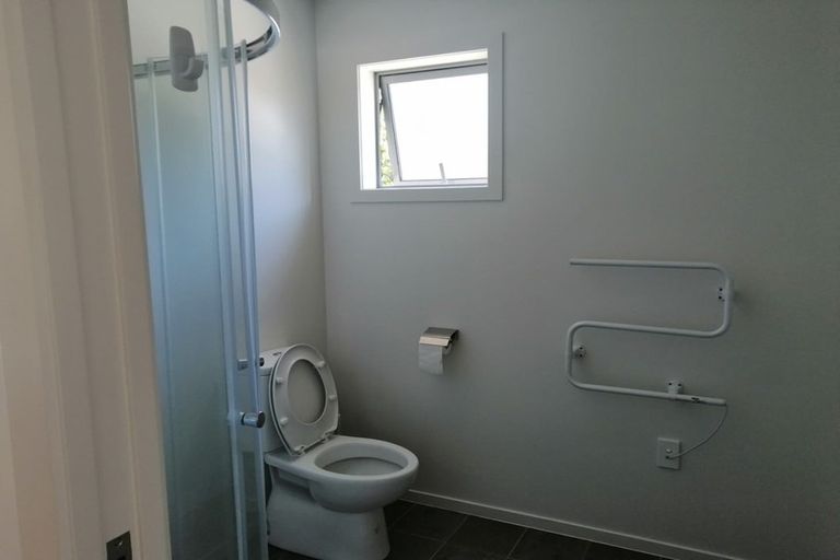 Photo of property in 3 Julia Place, Totara Vale, Auckland, 0629