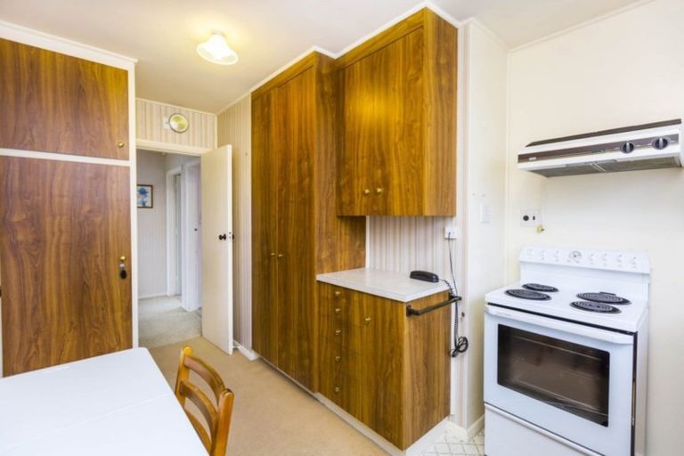 Photo of property in 5 Pearce Crescent, Taita, Lower Hutt, 5011