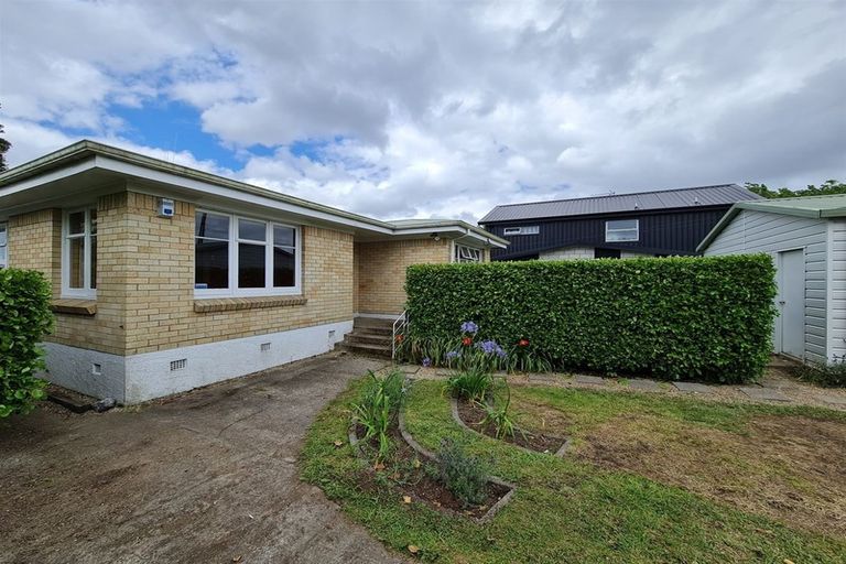 Photo of property in 4 Garnett Avenue, Forest Lake, Hamilton, 3200