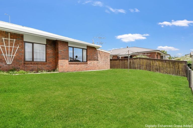 Photo of property in 70 Sandspit Road, Waiuku, 2123