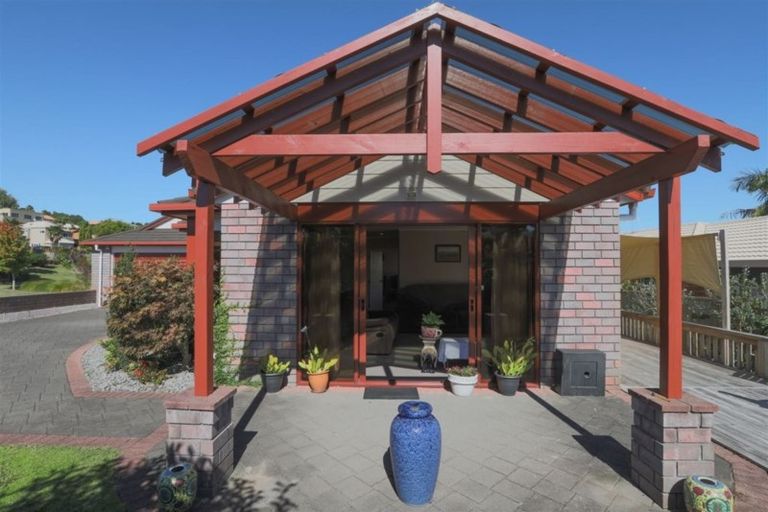 Photo of property in 12 Parkview Avenue, Western Heights, Hamilton, 3200