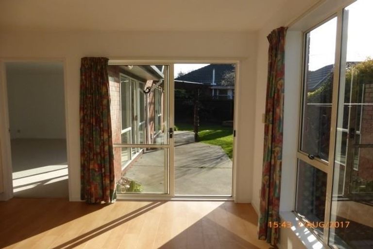 Photo of property in 1/27 Staveley Street, Avonhead, Christchurch, 8042