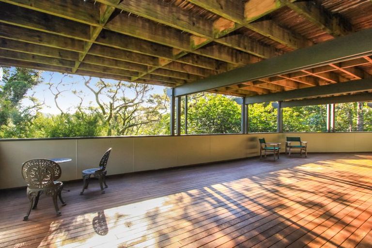 Photo of property in 35 Tanekaha Road, Titirangi, Auckland, 0604