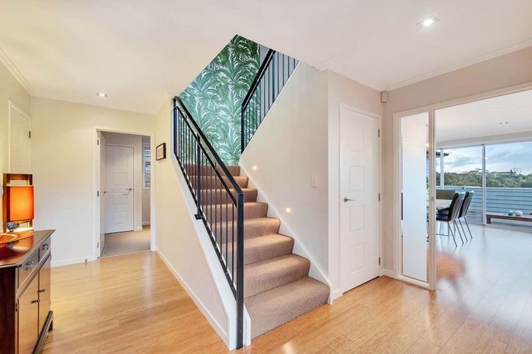 Photo of property in 68 Exmouth Road, Northcote, Auckland, 0627