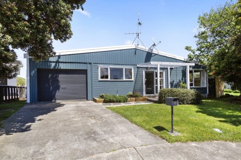 Photo of property in 8 Cabin Lane, Whitby, Porirua, 5024