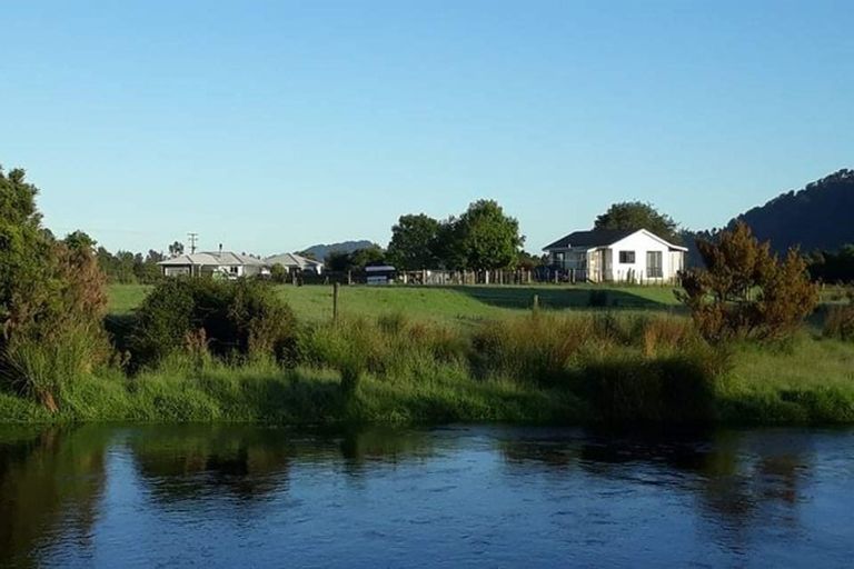 Photo of property in 562 Bird Road, Whataroa, 7886