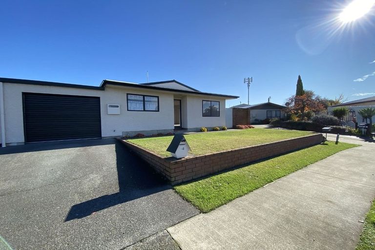 Photo of property in 18 Townshend Crescent, Greenmeadows, Napier, 4112