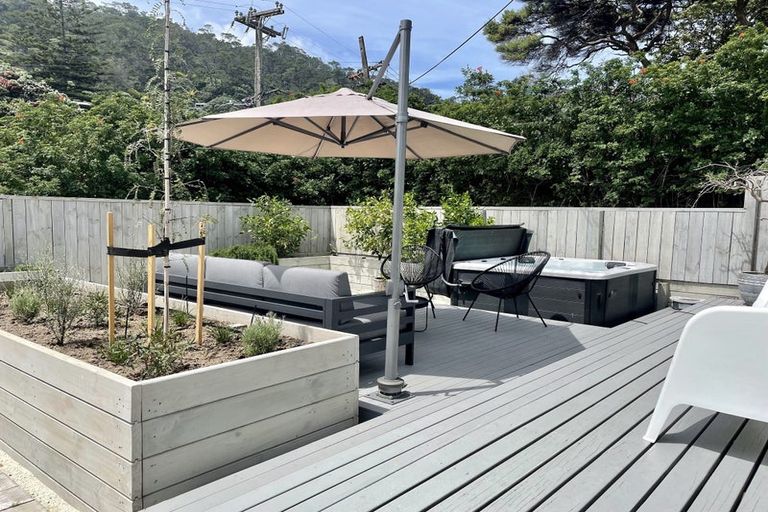 Photo of property in 419 Motutara Road, Muriwai, Waimauku, 0881