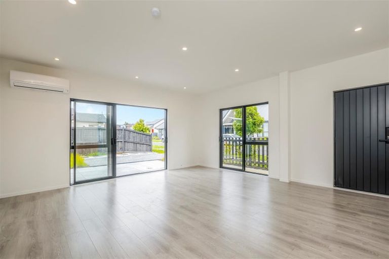 Photo of property in 13 Aho Lane, Karaka, Papakura, 2113