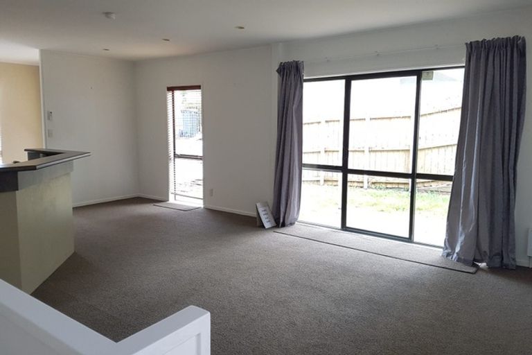 Photo of property in 820/12 Northcross Drive, Oteha, Auckland, 0632