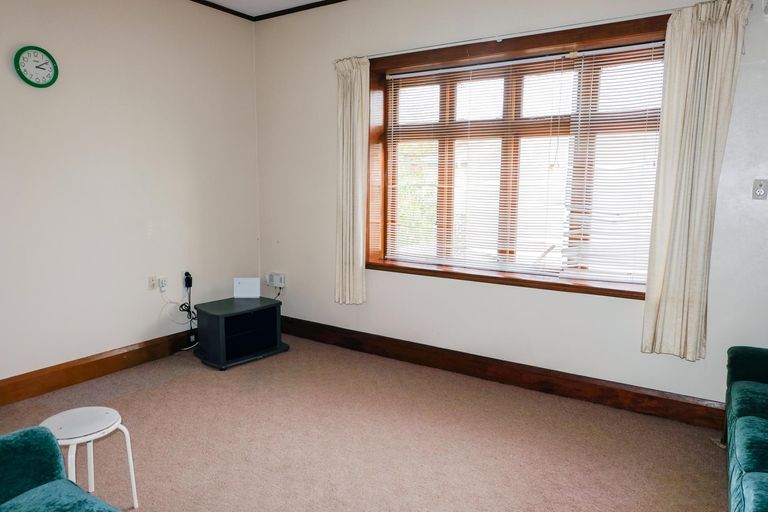 Photo of property in 17a Towey Street, Holmes Hill, Oamaru, 9401