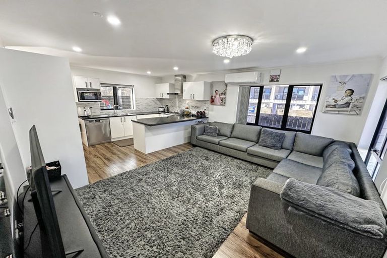 Photo of property in 17a Kerrydale Road, Manurewa, Auckland, 2102