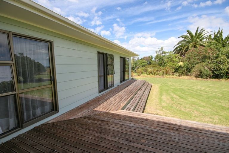 Photo of property in 76 Robertson Road, Ruawai, 0591