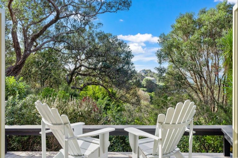 Photo of property in 7 Kyle Street, Leigh, 0985