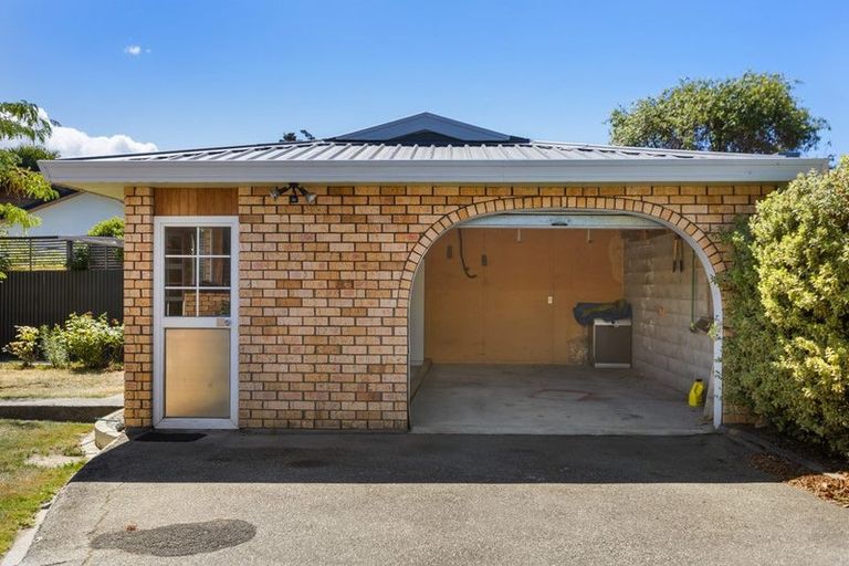 Photo of property in 11 Syndic Street, Cromwell, 9310