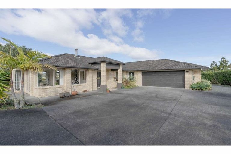 Photo of property in 2 Palm Drive, Kerikeri, 0294