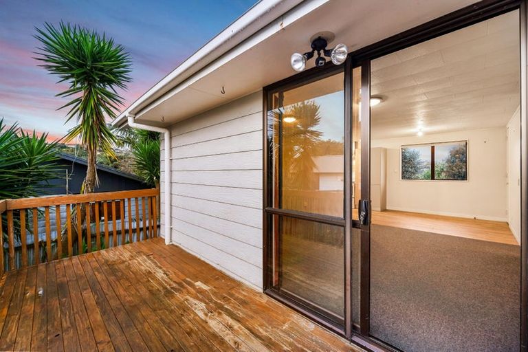 Photo of property in 3/17 Glen Road, Ranui, Auckland, 0612