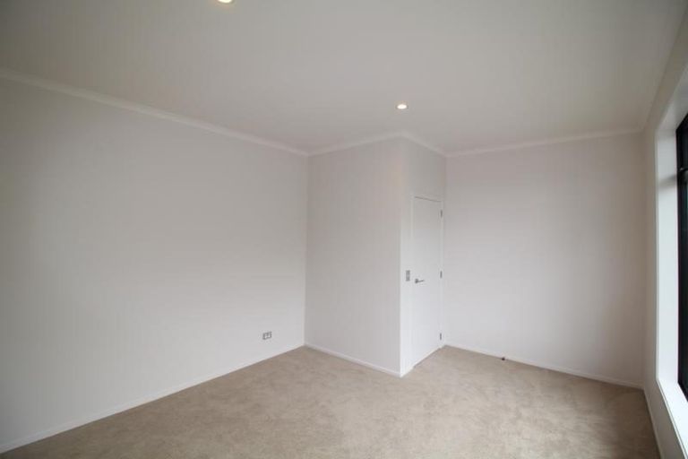 Photo of property in 104 Hobsonville Point Road, Hobsonville, Auckland, 0616