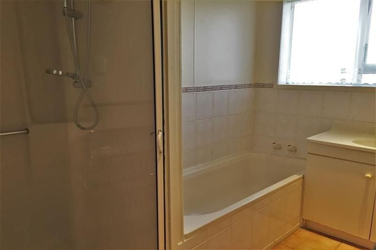 Photo of property in 7 Binda Place, Botany Downs, Auckland, 2010