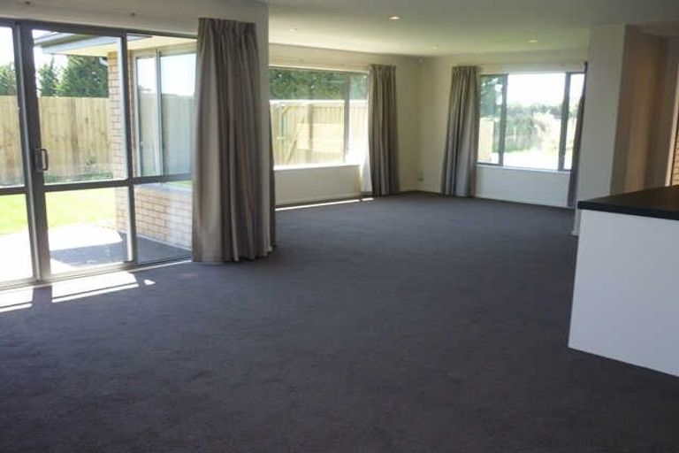 Photo of property in 29 Papawai Drive, Rangiora, 7400