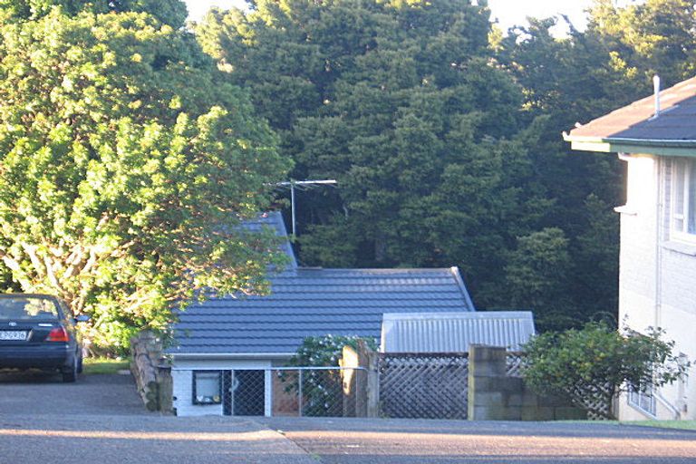 Photo of property in 10 Banksia Place, Goodwood Heights, Auckland, 2105