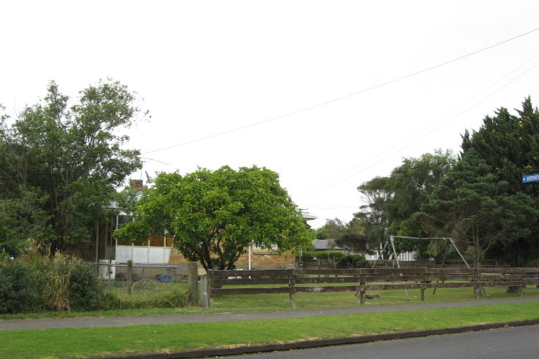 Photo of property in 46 Beatty Road, Pukekohe, 2120