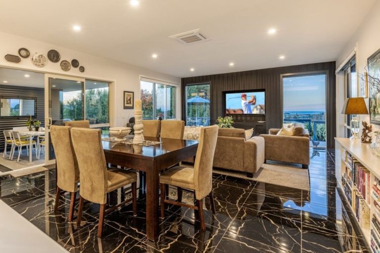 Photo of property in 66 Suncrest Drive, Tasman, Upper Moutere, 7173