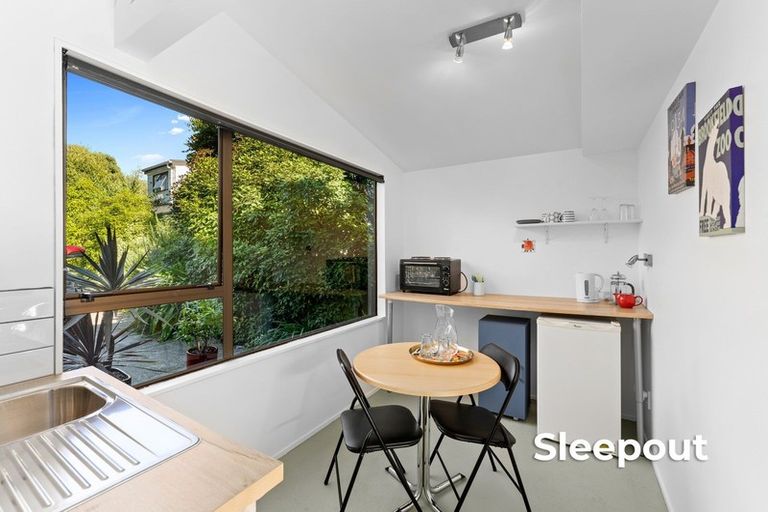 Photo of property in 15 Napier Grove, Waikanae Beach, Waikanae, 5036