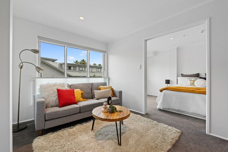 Photo of property in 4c/30 Westward Ho, Glen Eden, Auckland, 0602